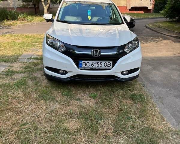 Белый Хонда ХРВ, объемом двигателя 1.8 л и пробегом 68 тыс. км за 17500 $, фото 1 на Automoto.ua
