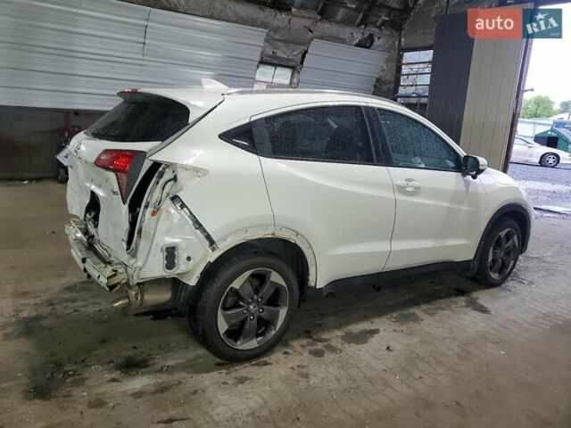 Белый Хонда ХРВ, объемом двигателя 1.8 л и пробегом 62 тыс. км за 3000 $, фото 2 на Automoto.ua