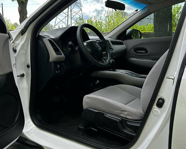 Белый Хонда ХРВ, объемом двигателя 1.8 л и пробегом 85 тыс. км за 18500 $, фото 11 на Automoto.ua