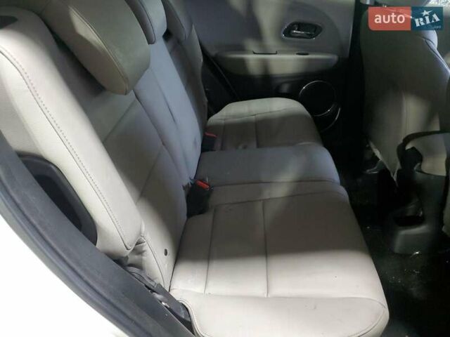 Белый Хонда ХРВ, объемом двигателя 1.8 л и пробегом 62 тыс. км за 3000 $, фото 10 на Automoto.ua