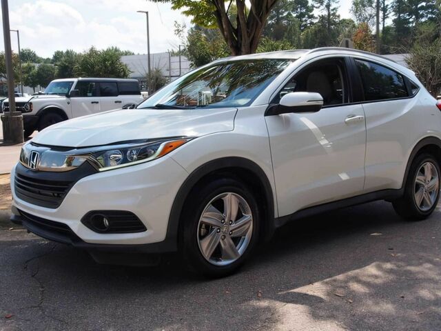 Белый Хонда ХРВ, объемом двигателя 1.8 л и пробегом 37 тыс. км за 8000 $, фото 2 на Automoto.ua