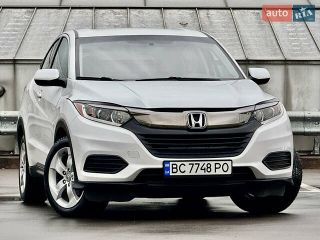 Белый Хонда ХРВ, объемом двигателя 1.8 л и пробегом 87 тыс. км за 16700 $, фото 7 на Automoto.ua