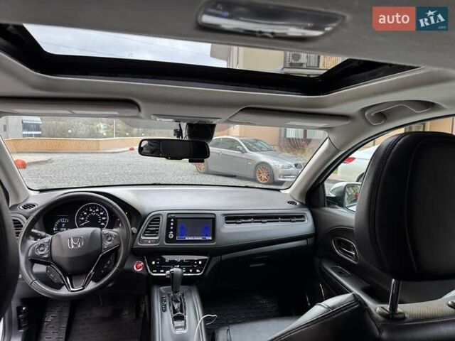 Белый Хонда ХРВ, объемом двигателя 1.8 л и пробегом 67 тыс. км за 17600 $, фото 25 на Automoto.ua