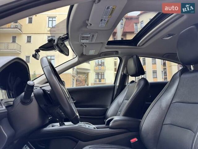 Белый Хонда ХРВ, объемом двигателя 1.8 л и пробегом 67 тыс. км за 17600 $, фото 21 на Automoto.ua