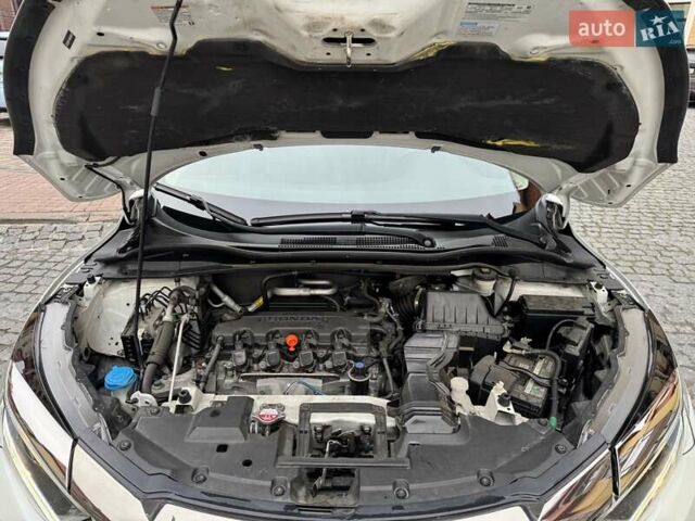 Белый Хонда ХРВ, объемом двигателя 1.8 л и пробегом 67 тыс. км за 17600 $, фото 41 на Automoto.ua