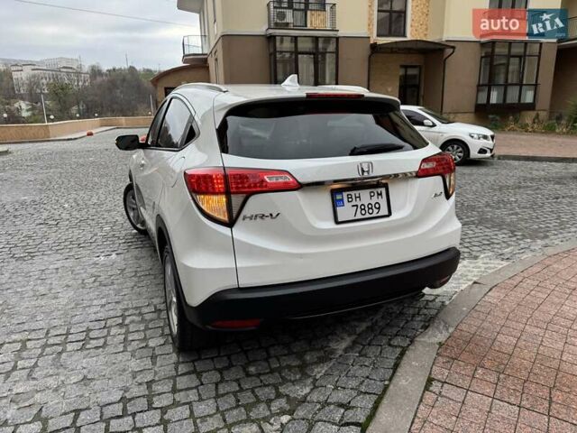 Белый Хонда ХРВ, объемом двигателя 1.8 л и пробегом 67 тыс. км за 17600 $, фото 9 на Automoto.ua