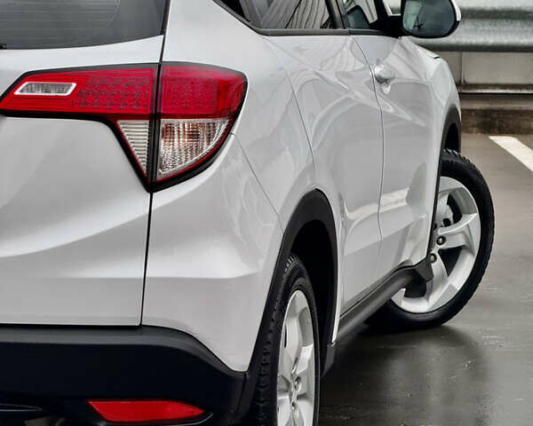 Белый Хонда ХРВ, объемом двигателя 1.8 л и пробегом 87 тыс. км за 16700 $, фото 13 на Automoto.ua