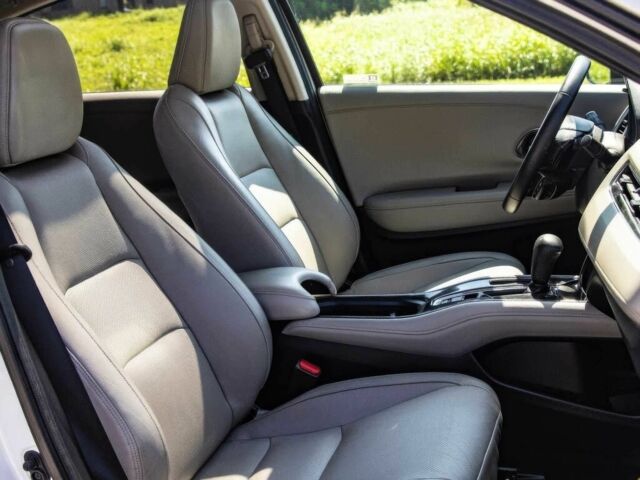 Белый Хонда ХРВ, объемом двигателя 1.8 л и пробегом 36 тыс. км за 11100 $, фото 10 на Automoto.ua