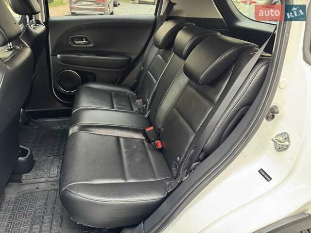 Белый Хонда ХРВ, объемом двигателя 1.8 л и пробегом 67 тыс. км за 17600 $, фото 24 на Automoto.ua