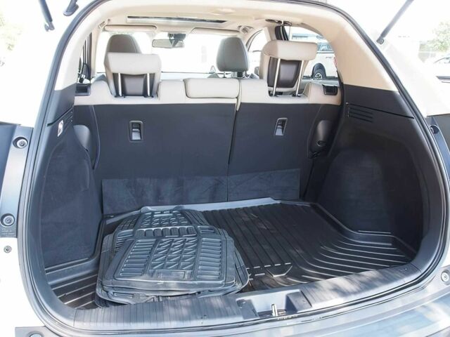 Белый Хонда ХРВ, объемом двигателя 1.8 л и пробегом 37 тыс. км за 8000 $, фото 14 на Automoto.ua