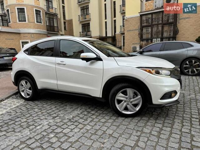 Белый Хонда ХРВ, объемом двигателя 1.8 л и пробегом 67 тыс. км за 17600 $, фото 4 на Automoto.ua