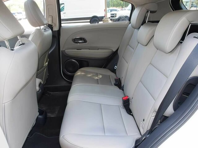 Белый Хонда ХРВ, объемом двигателя 1.8 л и пробегом 37 тыс. км за 8000 $, фото 12 на Automoto.ua