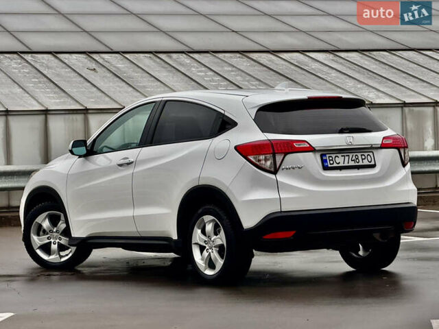Белый Хонда ХРВ, объемом двигателя 1.8 л и пробегом 87 тыс. км за 16700 $, фото 20 на Automoto.ua