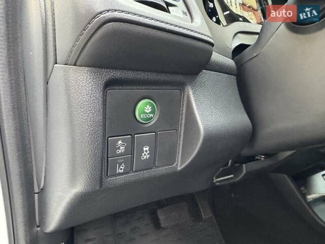 Белый Хонда ХРВ, объемом двигателя 1.8 л и пробегом 67 тыс. км за 17600 $, фото 20 на Automoto.ua