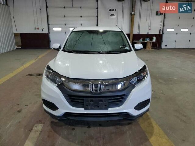 Белый Хонда ХРВ, объемом двигателя 1.8 л и пробегом 116 тыс. км за 4500 $, фото 8 на Automoto.ua