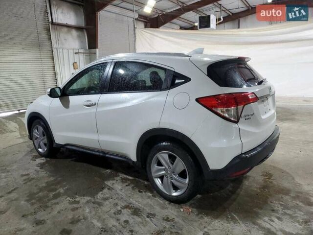 Белый Хонда ХРВ, объемом двигателя 1.8 л и пробегом 65 тыс. км за 3000 $, фото 1 на Automoto.ua