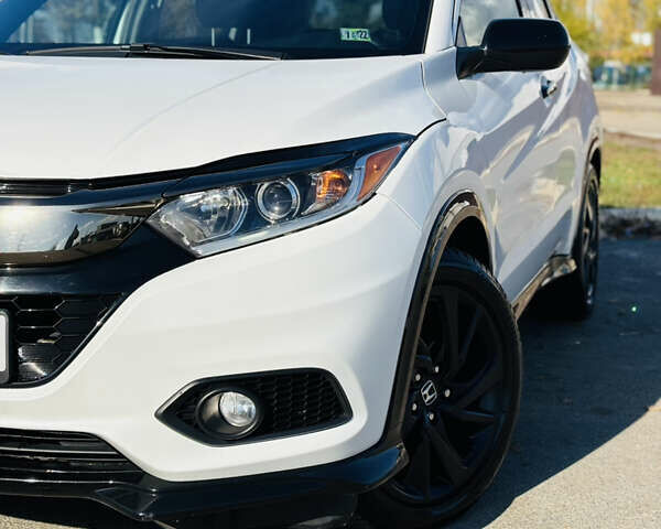 Белый Хонда ХРВ, объемом двигателя 1.8 л и пробегом 97 тыс. км за 17900 $, фото 5 на Automoto.ua