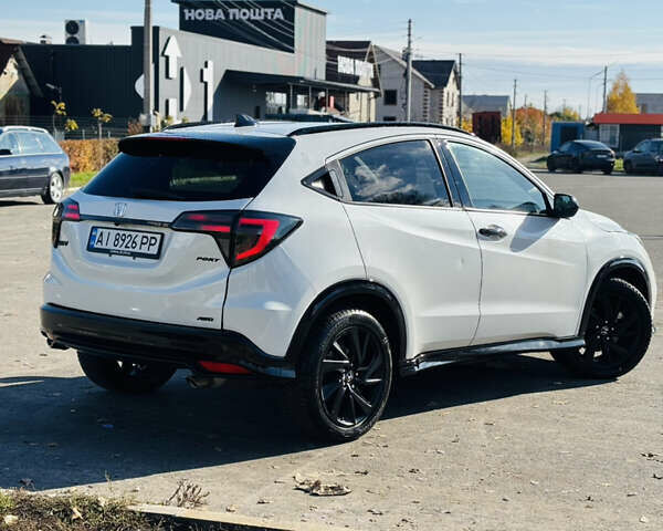 Белый Хонда ХРВ, объемом двигателя 1.8 л и пробегом 97 тыс. км за 17900 $, фото 2 на Automoto.ua