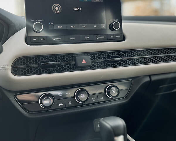 Белый Хонда ХРВ, объемом двигателя 2 л и пробегом 29 тыс. км за 21999 $, фото 5 на Automoto.ua