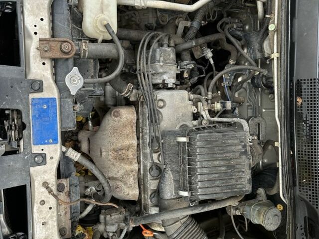 Бежевый Хонда ХРВ, объемом двигателя 1.6 л и пробегом 250 тыс. км за 4300 $, фото 7 на Automoto.ua