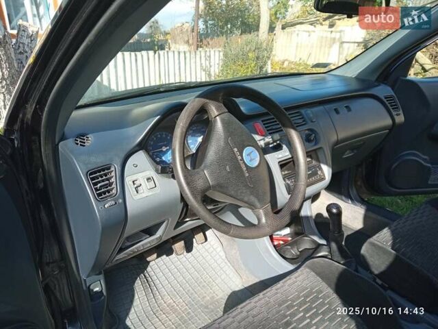 Черный Хонда ХРВ, объемом двигателя 1.6 л и пробегом 391 тыс. км за 3200 $, фото 11 на Automoto.ua