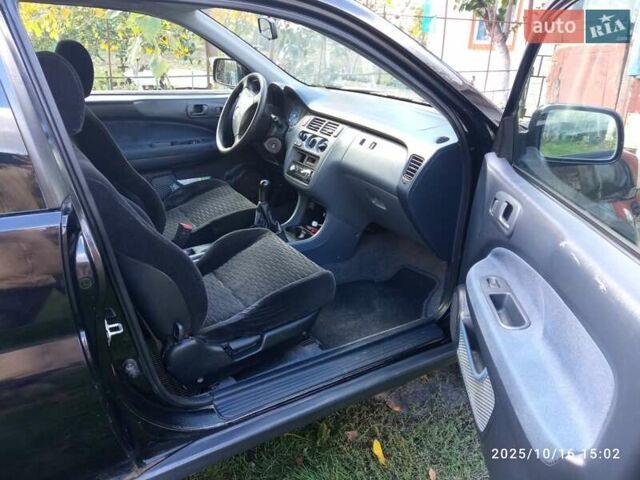 Черный Хонда ХРВ, объемом двигателя 1.6 л и пробегом 391 тыс. км за 3200 $, фото 12 на Automoto.ua
