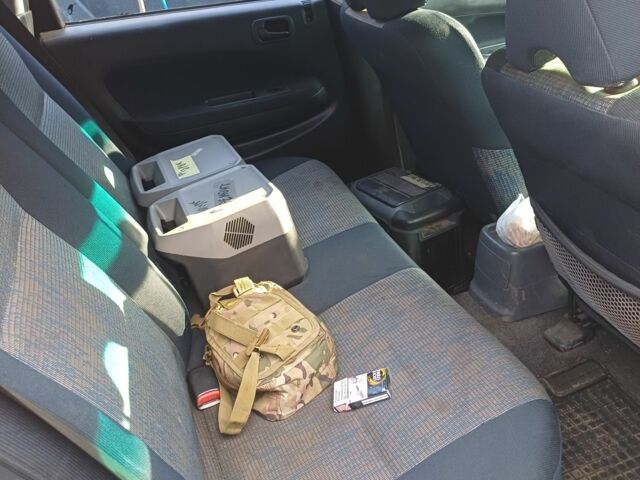 Черный Хонда ХРВ, объемом двигателя 1.6 л и пробегом 360 тыс. км за 2000 $, фото 5 на Automoto.ua