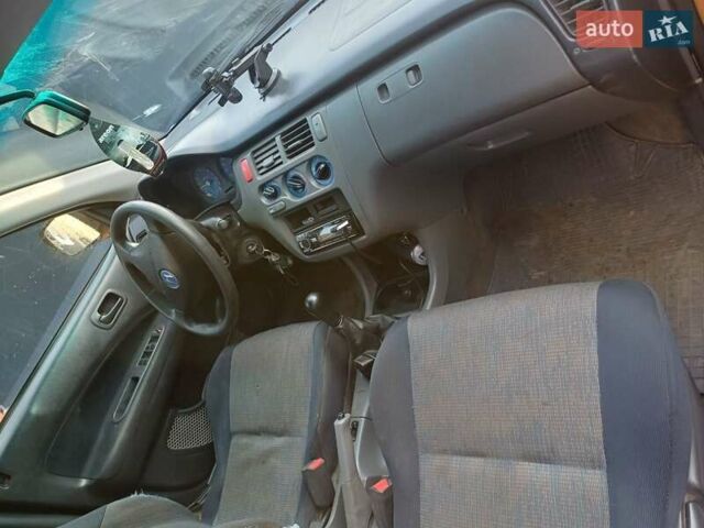 Черный Хонда ХРВ, объемом двигателя 1.6 л и пробегом 350 тыс. км за 2000 $, фото 5 на Automoto.ua