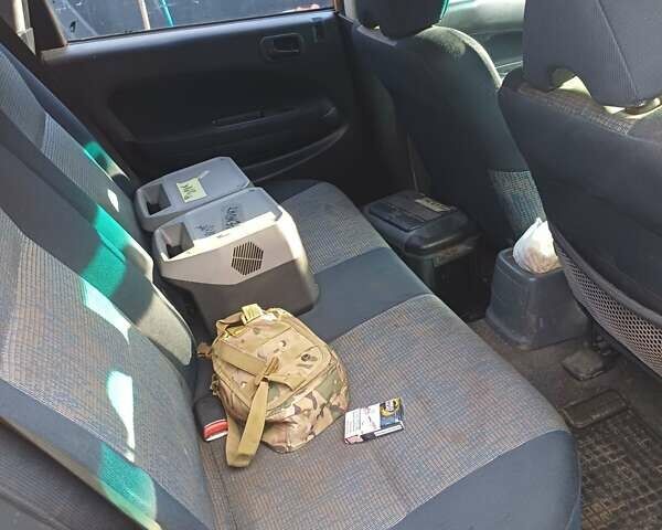 Черный Хонда ХРВ, объемом двигателя 1.6 л и пробегом 350 тыс. км за 2000 $, фото 4 на Automoto.ua