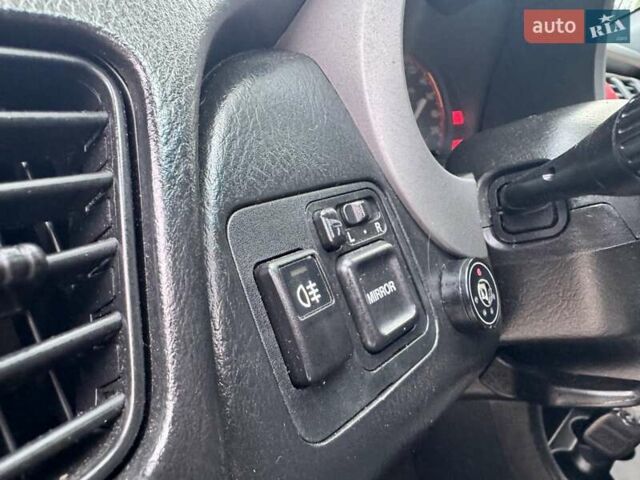 Черный Хонда ХРВ, объемом двигателя 1.6 л и пробегом 289 тыс. км за 6400 $, фото 38 на Automoto.ua