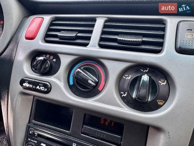 Черный Хонда ХРВ, объемом двигателя 1.6 л и пробегом 289 тыс. км за 6400 $, фото 53 на Automoto.ua