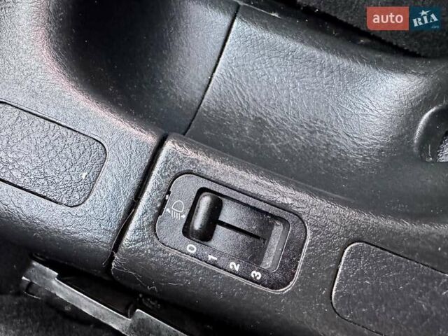 Черный Хонда ХРВ, объемом двигателя 1.6 л и пробегом 289 тыс. км за 6400 $, фото 36 на Automoto.ua