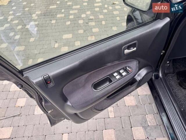 Черный Хонда ХРВ, объемом двигателя 1.6 л и пробегом 289 тыс. км за 6400 $, фото 27 на Automoto.ua