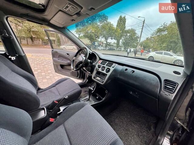 Черный Хонда ХРВ, объемом двигателя 1.6 л и пробегом 289 тыс. км за 6400 $, фото 45 на Automoto.ua