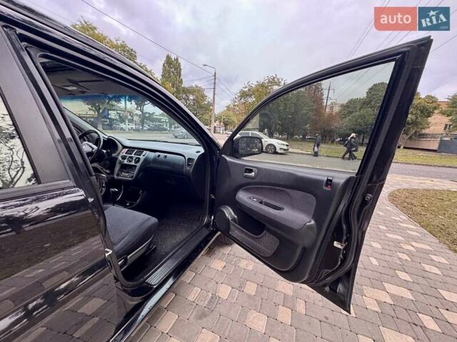 Черный Хонда ХРВ, объемом двигателя 1.6 л и пробегом 289 тыс. км за 6400 $, фото 39 на Automoto.ua