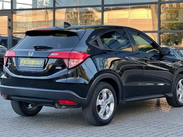 Черный Хонда ХРВ, объемом двигателя 1.8 л и пробегом 113 тыс. км за 12500 $, фото 5 на Automoto.ua