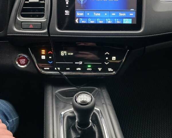 Черный Хонда ХРВ, объемом двигателя 1.8 л и пробегом 105 тыс. км за 14000 $, фото 7 на Automoto.ua