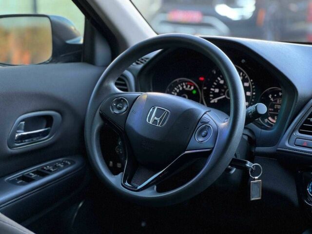 Черный Хонда ХРВ, объемом двигателя 1.8 л и пробегом 113 тыс. км за 12500 $, фото 10 на Automoto.ua