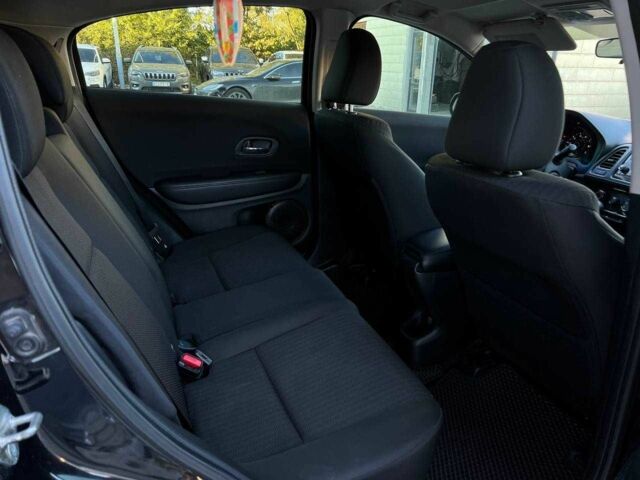 Черный Хонда ХРВ, объемом двигателя 1.8 л и пробегом 113 тыс. км за 12500 $, фото 9 на Automoto.ua