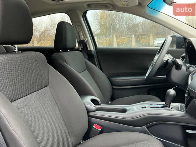 Черный Хонда ХРВ, объемом двигателя 1.8 л и пробегом 175 тыс. км за 14999 $, фото 18 на Automoto.ua