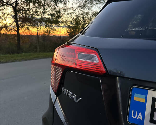 Черный Хонда ХРВ, объемом двигателя 1.8 л и пробегом 175 тыс. км за 14000 $, фото 14 на Automoto.ua