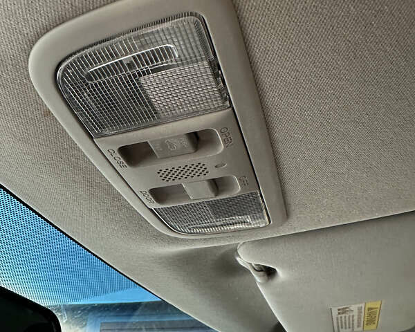 Черный Хонда ХРВ, объемом двигателя 1.8 л и пробегом 175 тыс. км за 14000 $, фото 35 на Automoto.ua