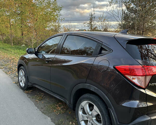 Черный Хонда ХРВ, объемом двигателя 1.8 л и пробегом 175 тыс. км за 14000 $, фото 9 на Automoto.ua