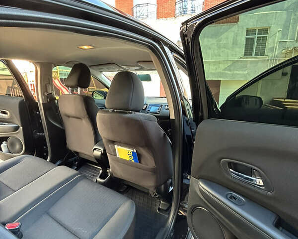 Черный Хонда ХРВ, объемом двигателя 1.8 л и пробегом 96 тыс. км за 15299 $, фото 18 на Automoto.ua