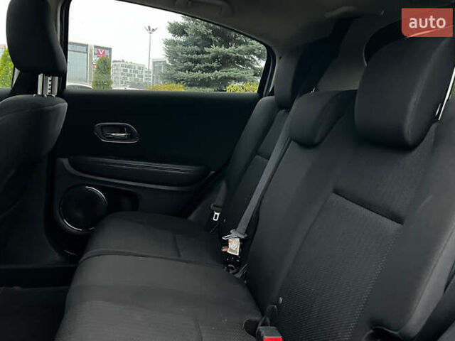 Черный Хонда ХРВ, объемом двигателя 1.8 л и пробегом 80 тыс. км за 16200 $, фото 22 на Automoto.ua