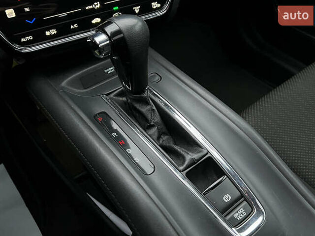 Черный Хонда ХРВ, объемом двигателя 1.8 л и пробегом 80 тыс. км за 16200 $, фото 18 на Automoto.ua