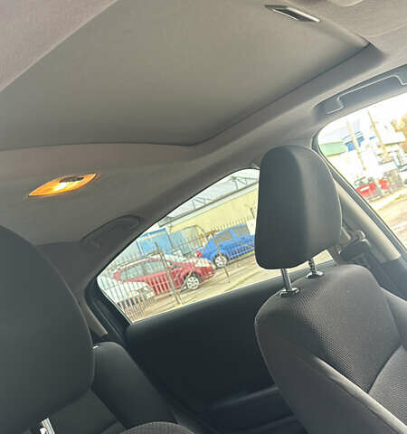 Черный Хонда ХРВ, объемом двигателя 1.8 л и пробегом 200 тыс. км за 14700 $, фото 8 на Automoto.ua