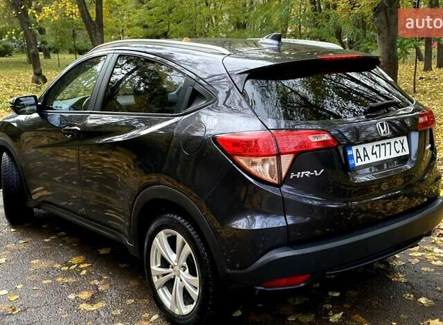 Черный Хонда ХРВ, объемом двигателя 1.8 л и пробегом 85 тыс. км за 17900 $, фото 4 на Automoto.ua