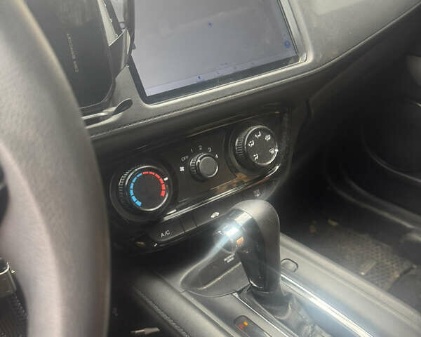 Чорний Хонда ХРВ, об'ємом двигуна 1.8 л та пробігом 68 тис. км за 15600 $, фото 5 на Automoto.ua