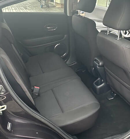 Черный Хонда ХРВ, объемом двигателя 1.8 л и пробегом 200 тыс. км за 14700 $, фото 4 на Automoto.ua